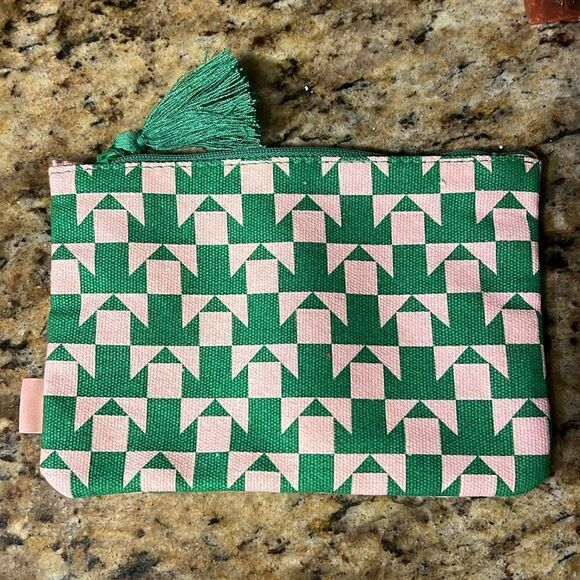 Moisturizing Lotion CLINQUE, Anika Instant Shine Hair Mask & Moscow Mule Perfume - Picture 2 of 10